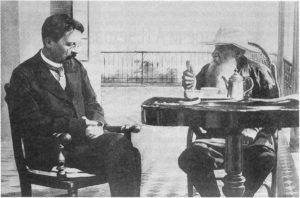 Антон Чехов и Лев Толстой в Ялте, 1901 год, Фото: П.А. Сергеенко